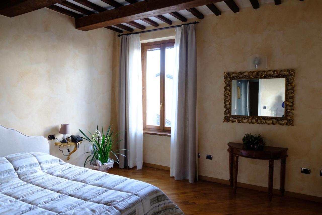 Agriturismo Corte Palazzo Marcaria Bagian luar foto