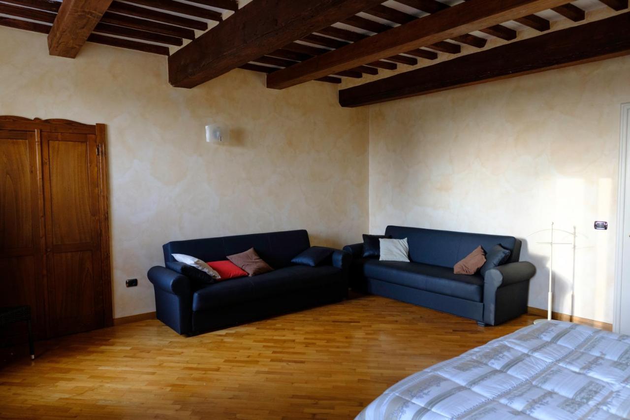 Agriturismo Corte Palazzo Marcaria Bagian luar foto